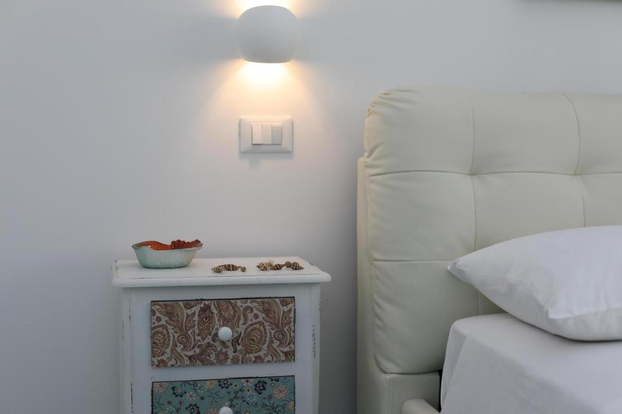 White Aurora Rooms Porto Cesareo Kültér fotó