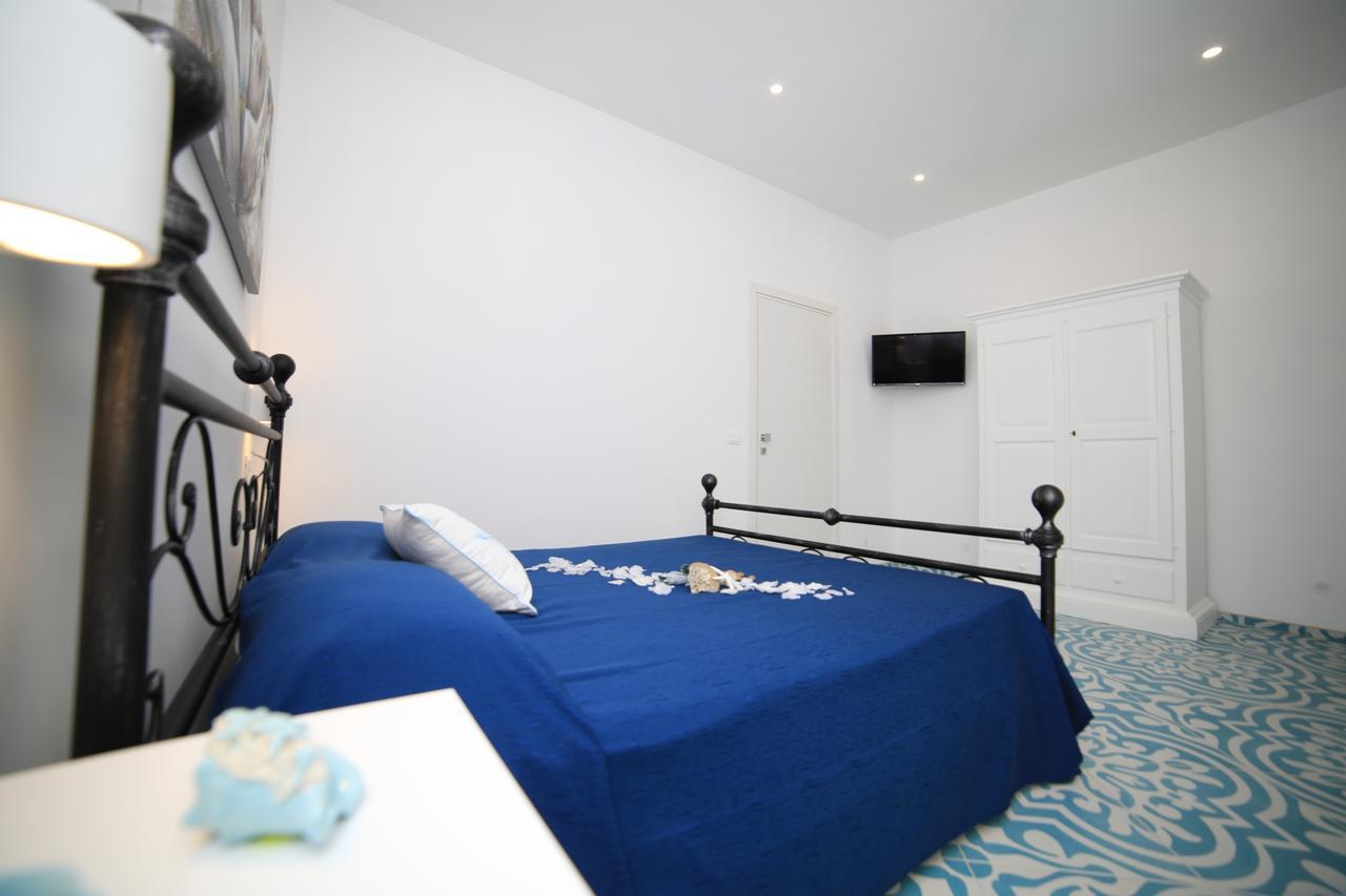 White Aurora Rooms Porto Cesareo Kültér fotó